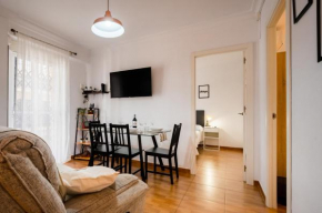 APARTAMENTO CERCA DEL CENTRO Y ESTACION DE TREN,PARKING PRIVADO GRATIS, BICIS GRATIS, Seville